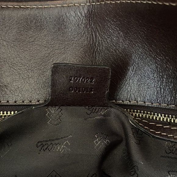 Gucci Hysteria Logo Coated Canvas XXL Tote - Picture 5 of 12